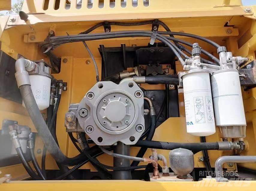 Volvo EC 380 D Гусеничні екскаватори