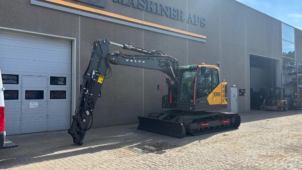 Volvo ECR 145 FL Гусеничні екскаватори