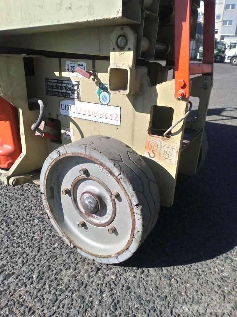 JLG 2030 ES Підйомники-ножиці