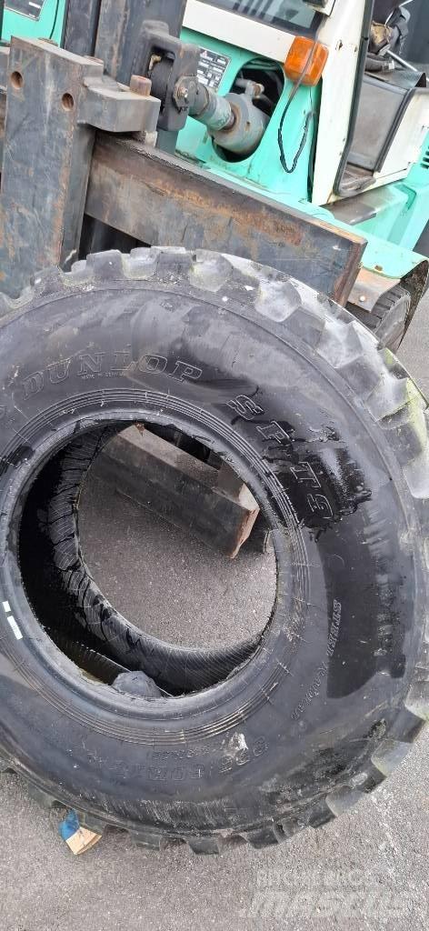 Dunlop 335/80R18 Колеса
