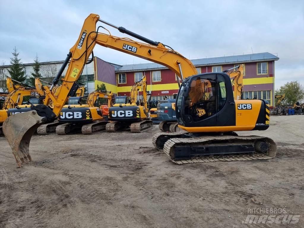 JCB JS 130 LC Гусеничні екскаватори