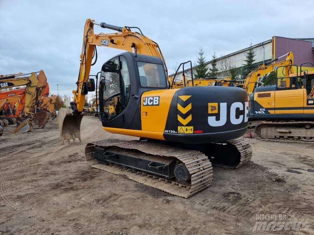 JCB JS 130 LC Гусеничні екскаватори