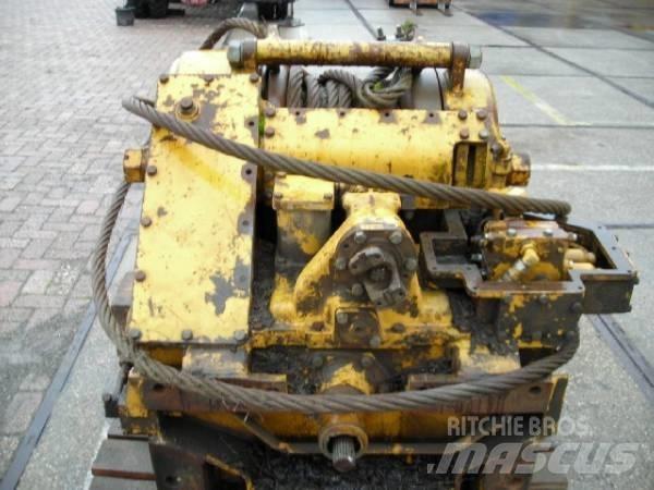 Komatsu D65E WINCH Інше обладнання
