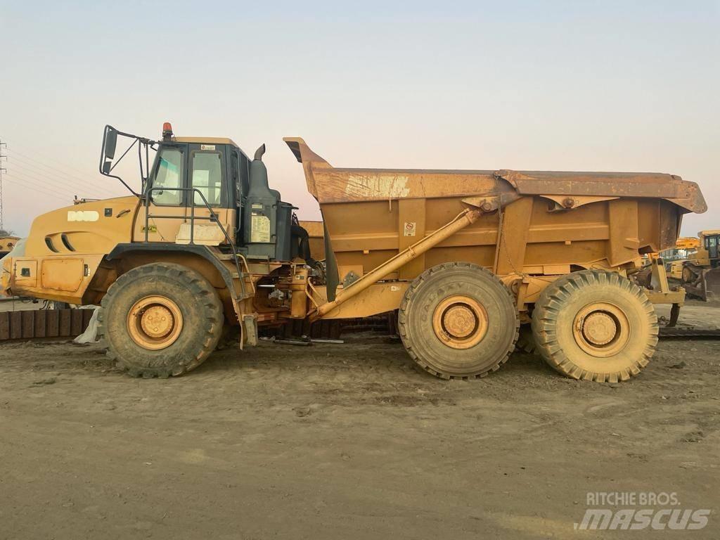 Bell D35D Зчленовані самоскиди