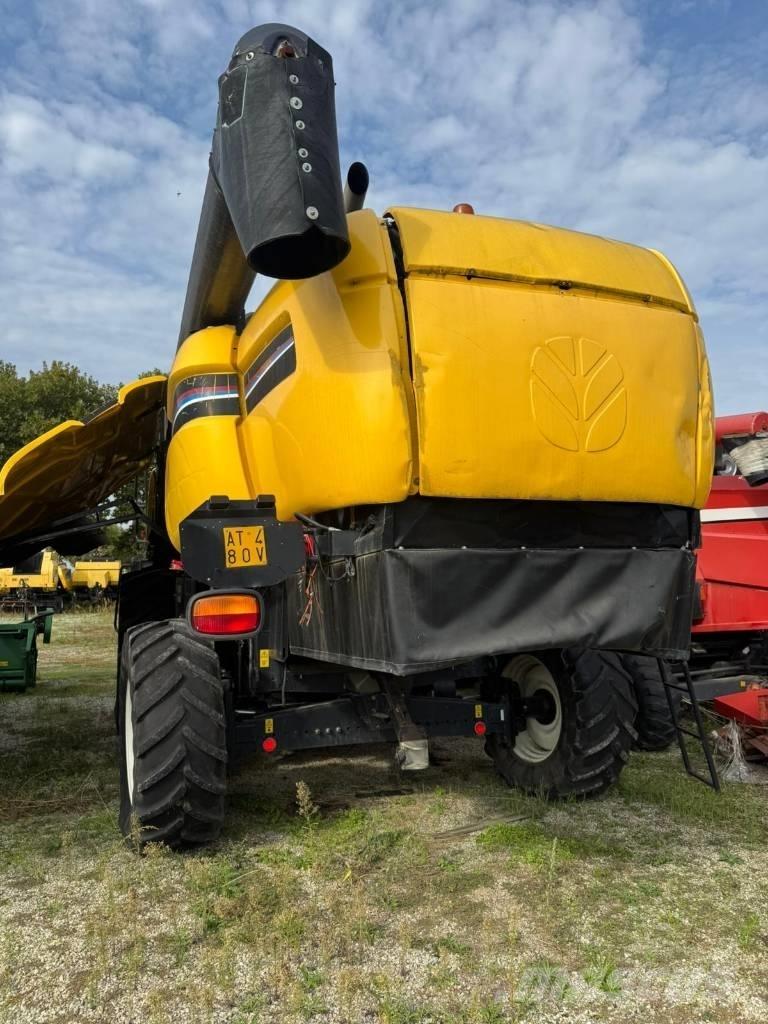 New Holland CX 760 Зернозбиральні комбайни