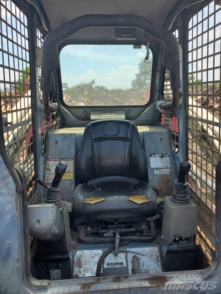 Takeuchi TL150 Міні-навантажувачі