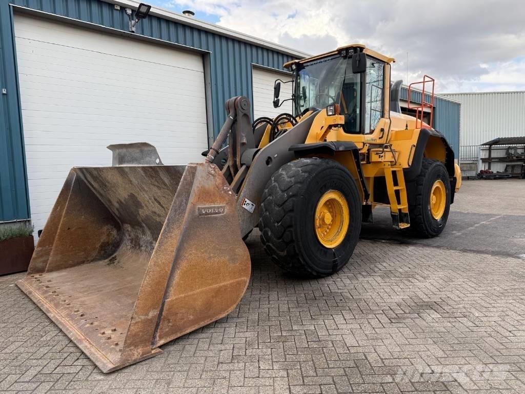 Volvo L 180 G Фронтальні навантажувачі