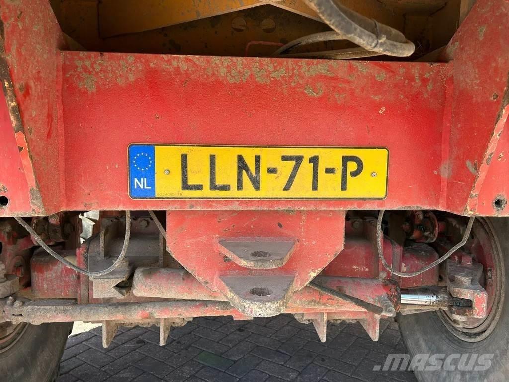 Jako Tiger 240S Підсобні машини