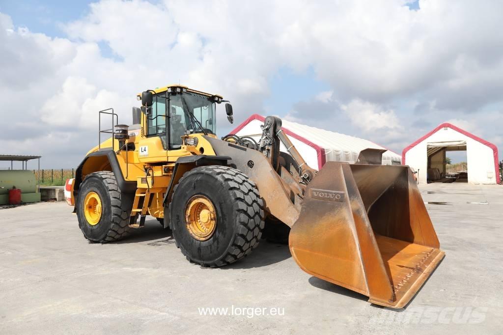 Volvo L 220 H Фронтальні навантажувачі
