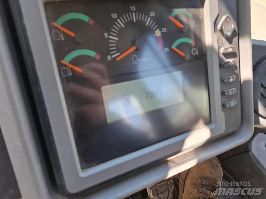 CAT 966K Фронтальні навантажувачі