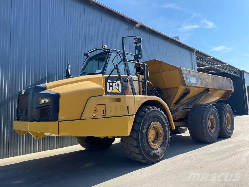 CAT 740B Зчленовані самоскиди
