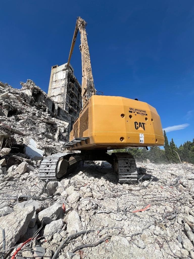 CAT 385 B UHD Екскаватори для знесення споруд
