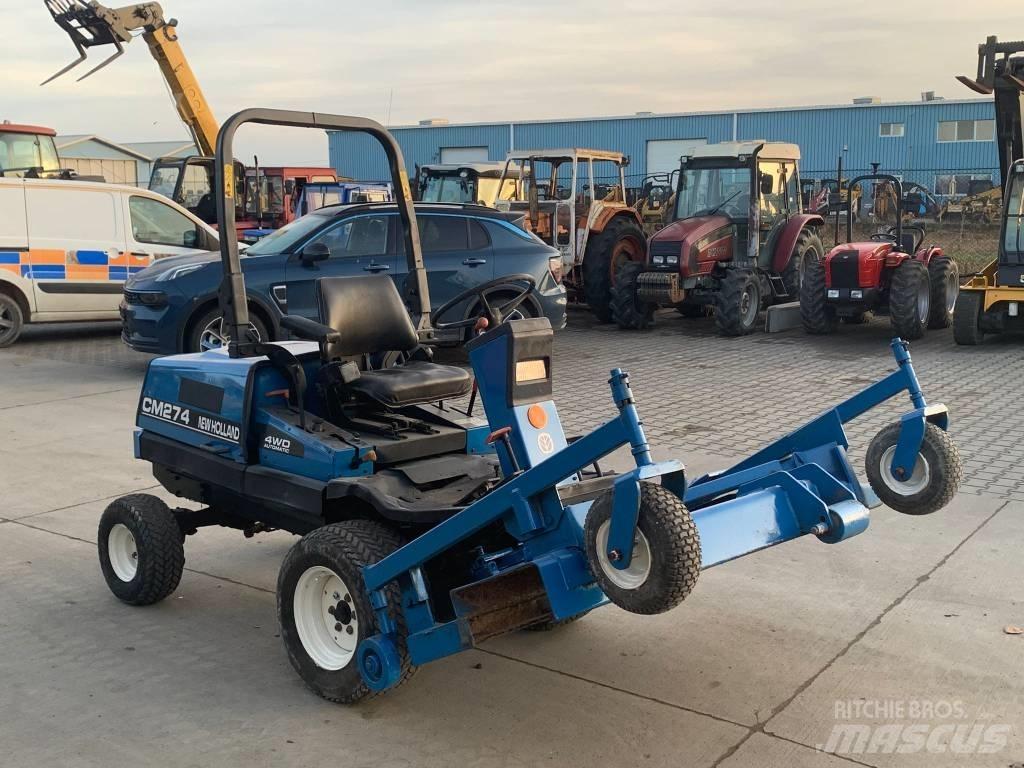 New Holland CM 274 Самохідні газонокосарки