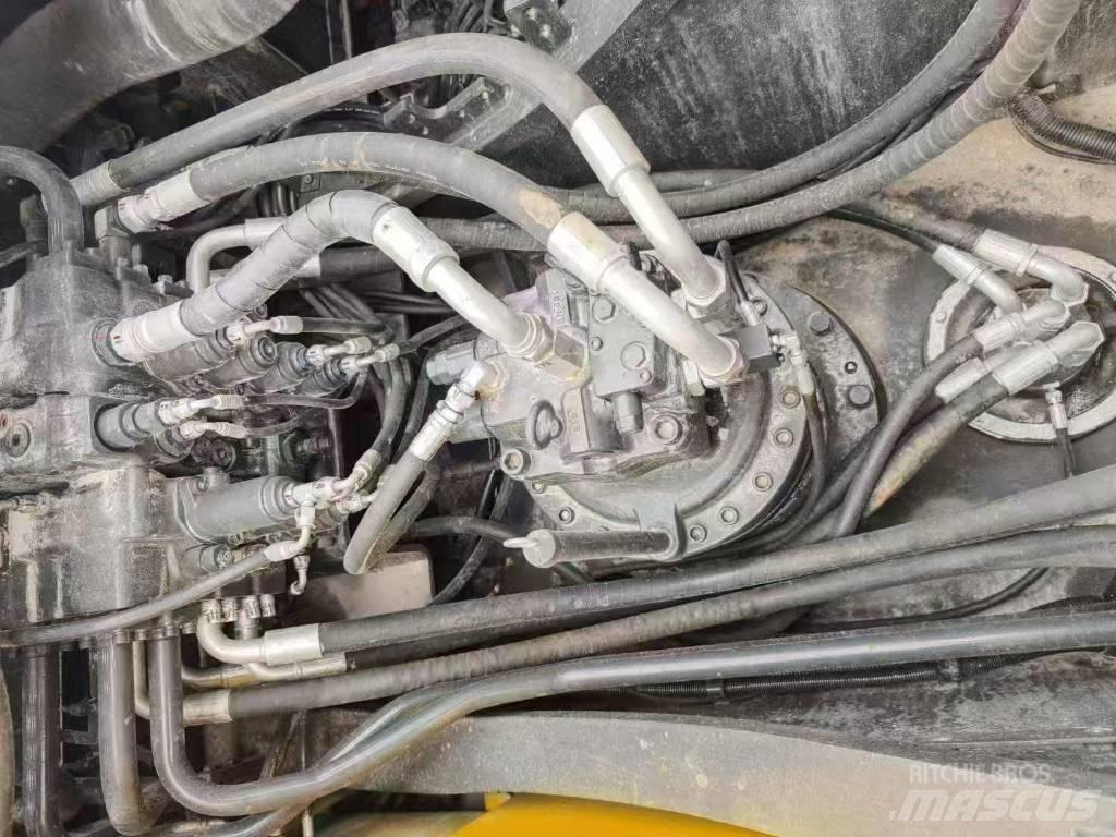 Volvo 240 Гусеничні екскаватори