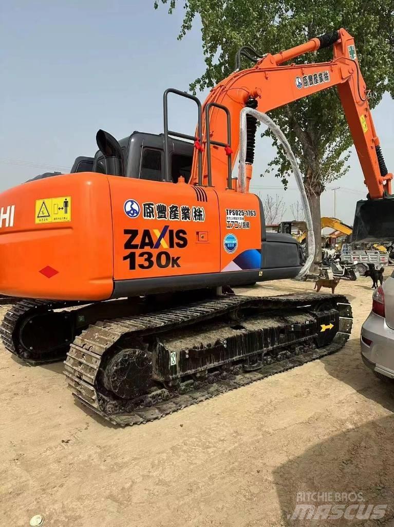 Hitachi ZX 130 Гусеничні екскаватори