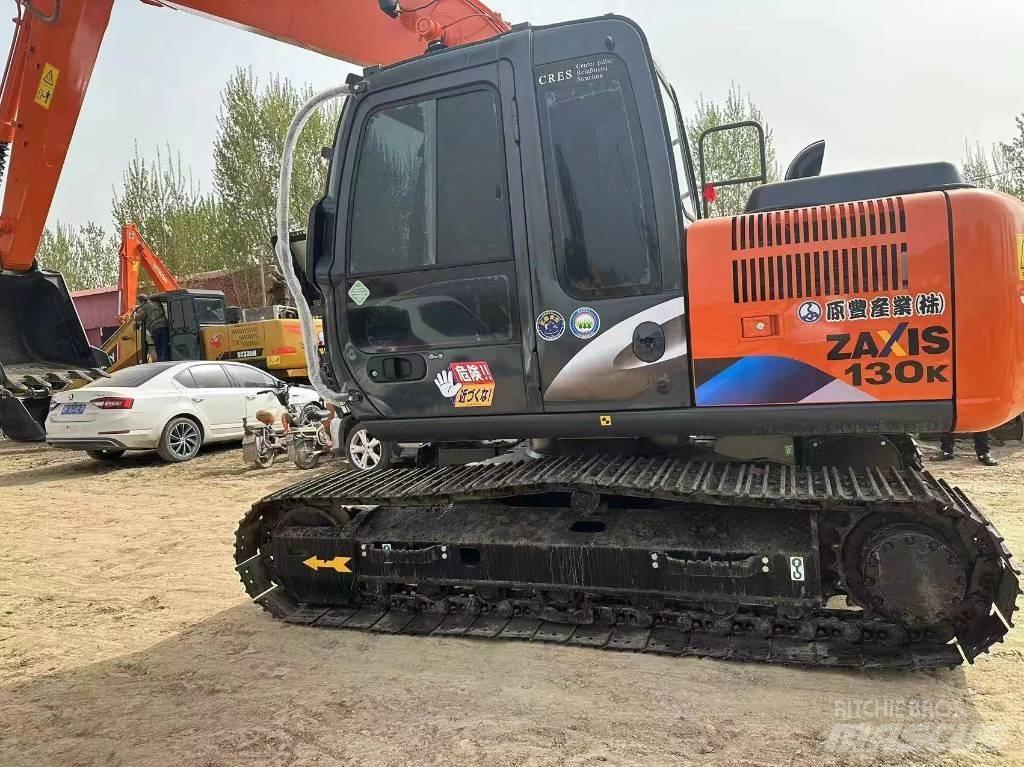 Hitachi ZX 130 Гусеничні екскаватори