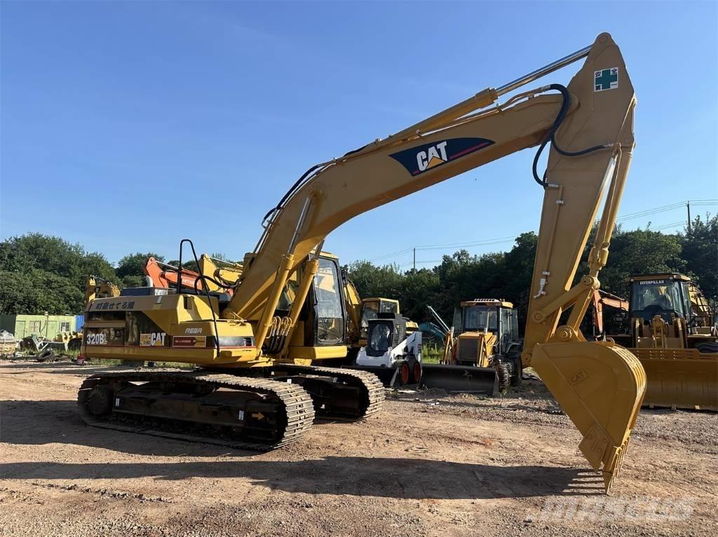 CAT 320BL Гусеничні екскаватори