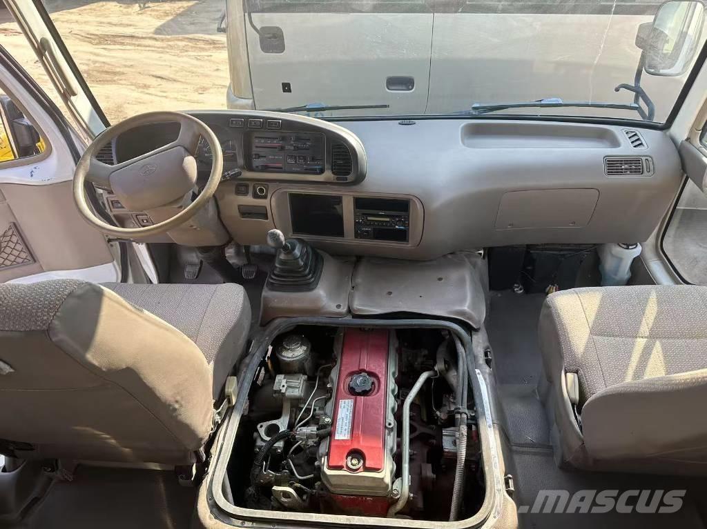 Toyota Coaster Bus Мікроавтобуси