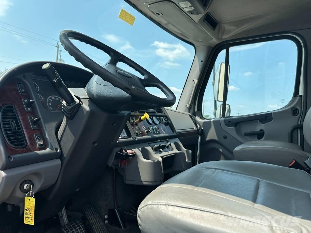 Freightliner M2 Сміттєвози