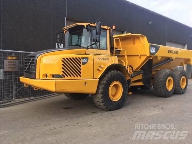 Volvo A25D Зчленовані самоскиди