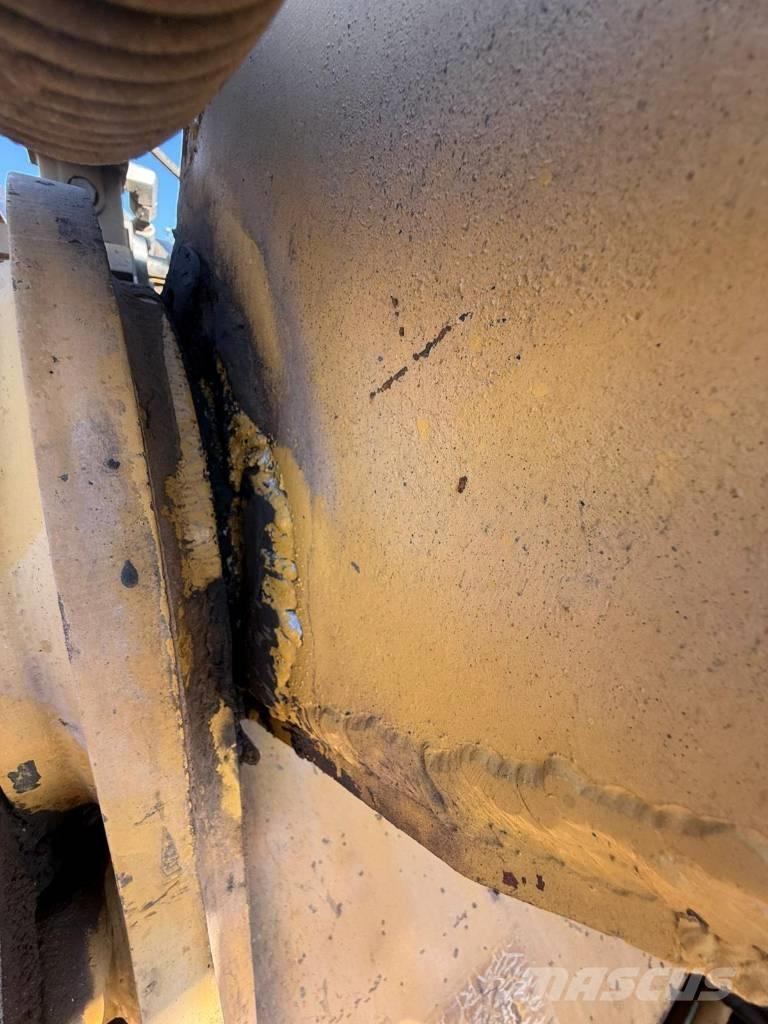 CAT 336 D Гусеничні екскаватори