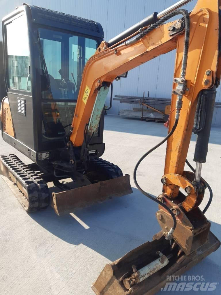 Hanix N 15B Міні-екскаватори < 7т