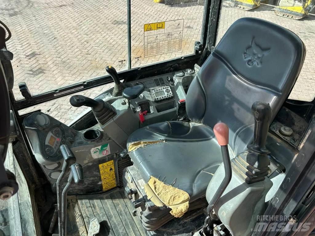 Bobcat E27 Міні-екскаватори < 7т