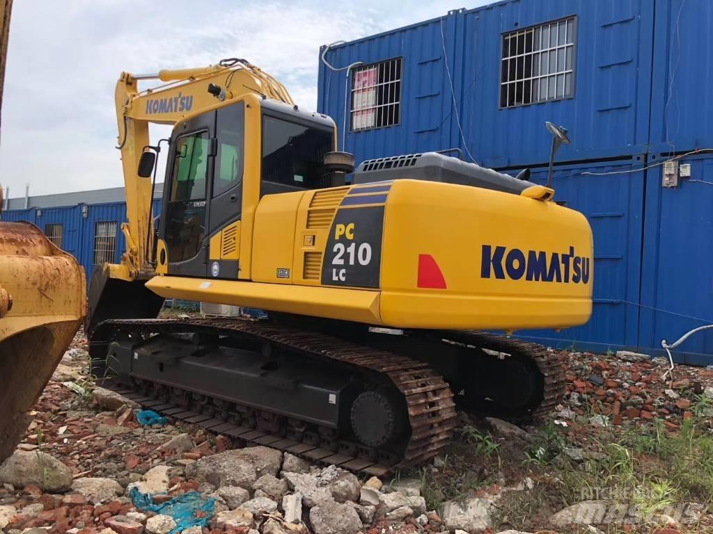 Komatsu 210LC-8 Гусеничні екскаватори