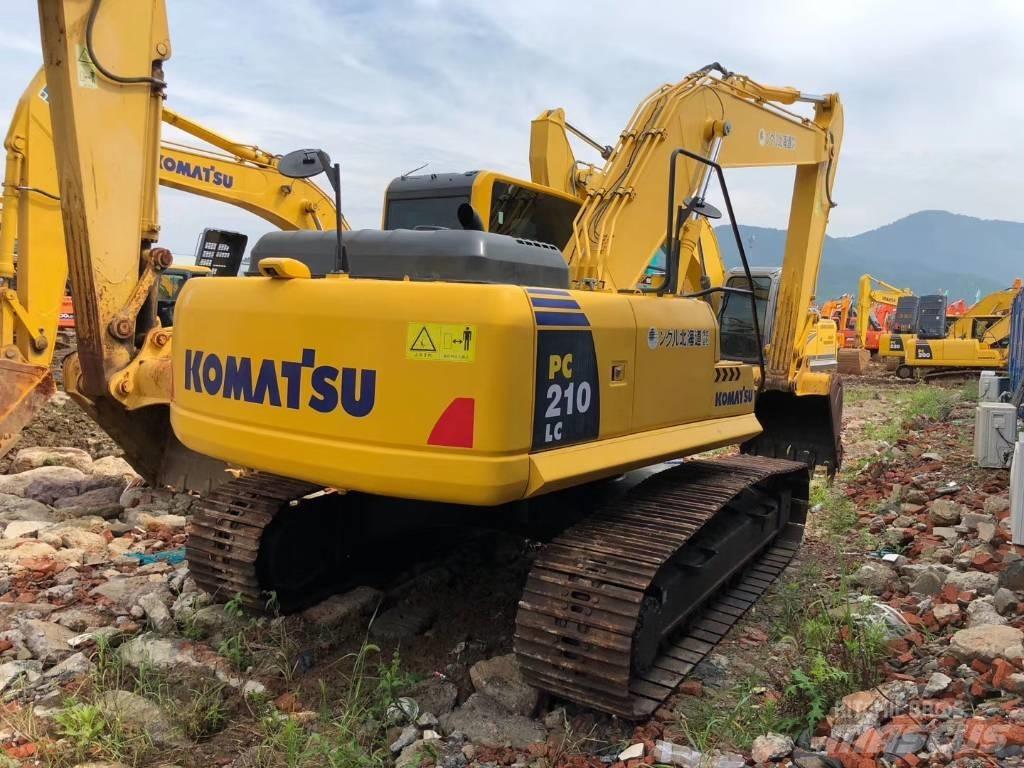Komatsu 210LC-8 Гусеничні екскаватори