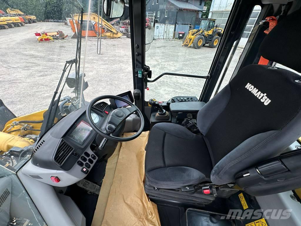 Komatsu WA 270-8 Фронтальні навантажувачі