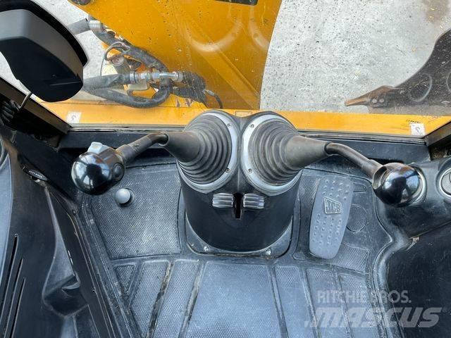 JCB 4 CX Екскаватори-навантажувачі