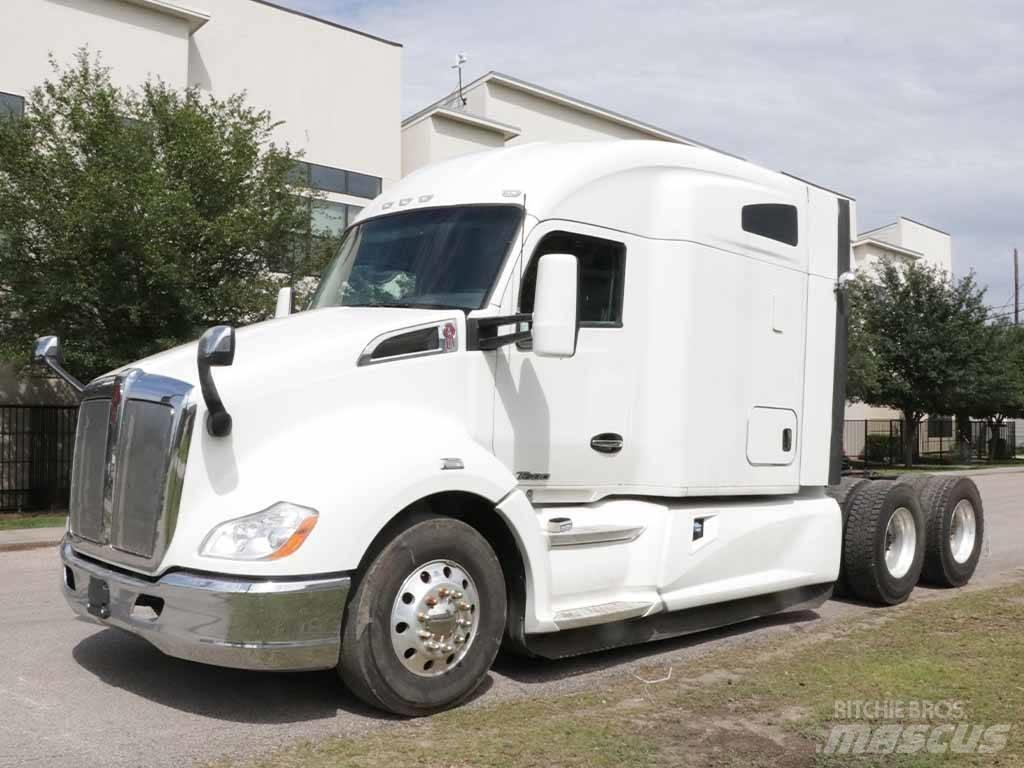 Kenworth T 680 Тягачі