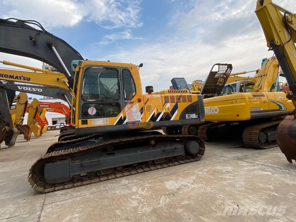 Volvo EC 240 Гусеничні екскаватори