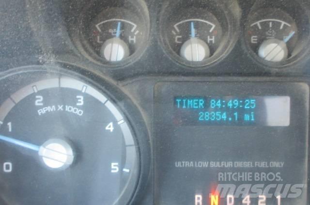 Ford F750 Поливальні машини