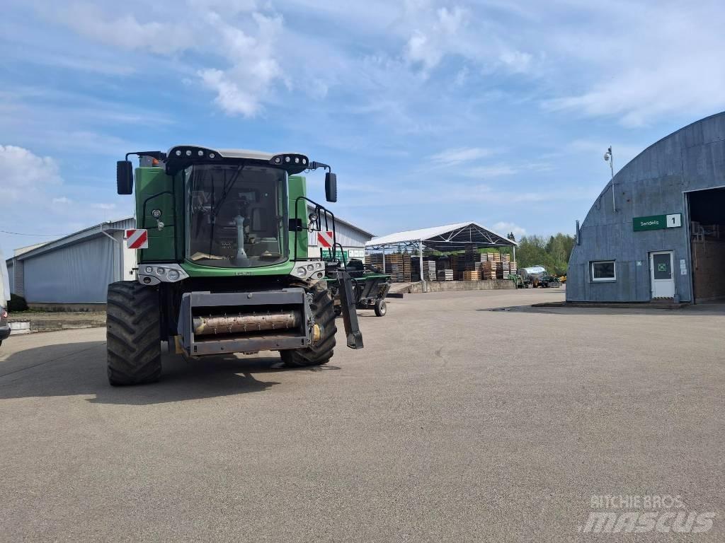 Fendt 6335C Зернозбиральні комбайни
