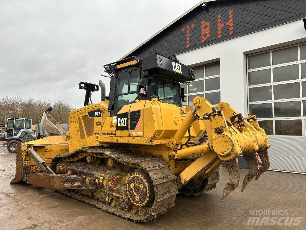 CAT D 7 E Гусеничні бульдозери