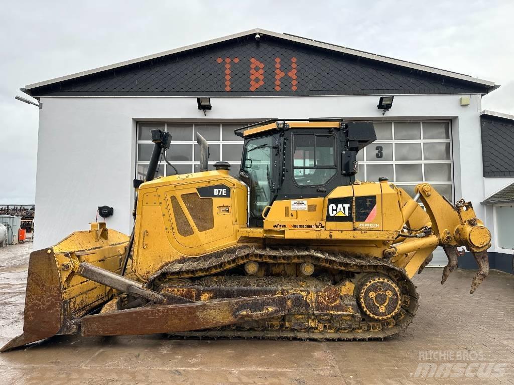 CAT D 7 E Гусеничні бульдозери