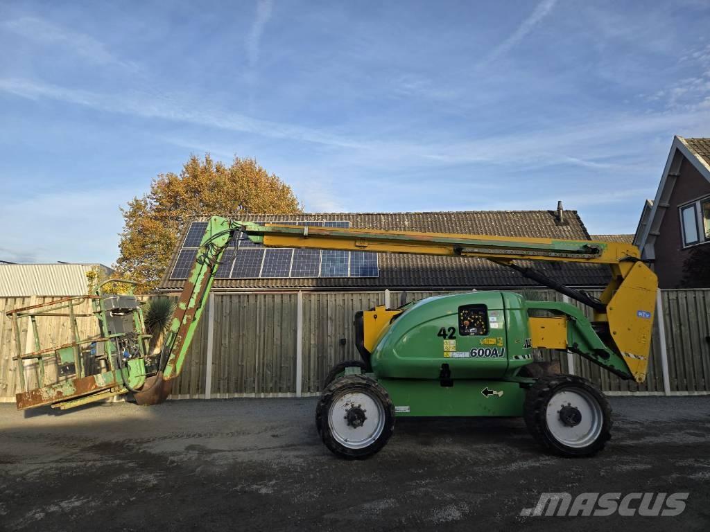 JLG 600 AJ Колінчаті підйомники