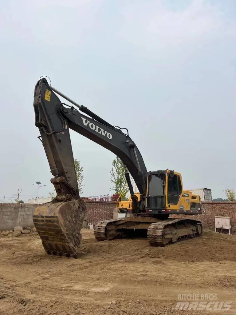 Volvo EC 290 B LC Гусеничні екскаватори