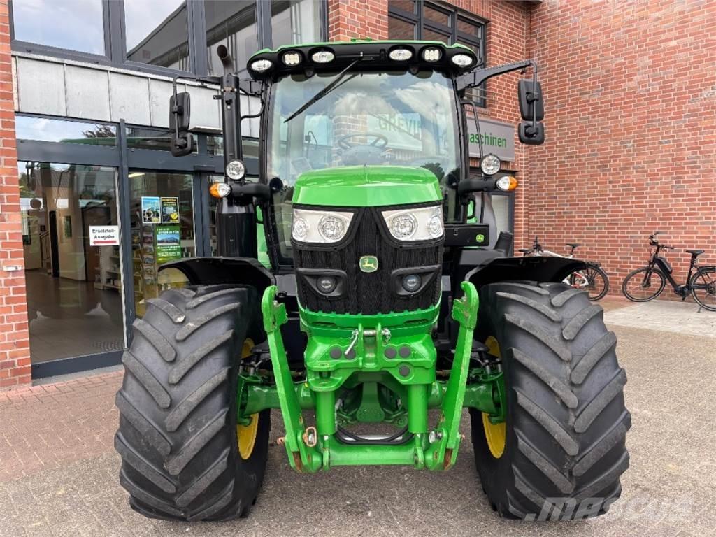 John Deere 6120R Трактори