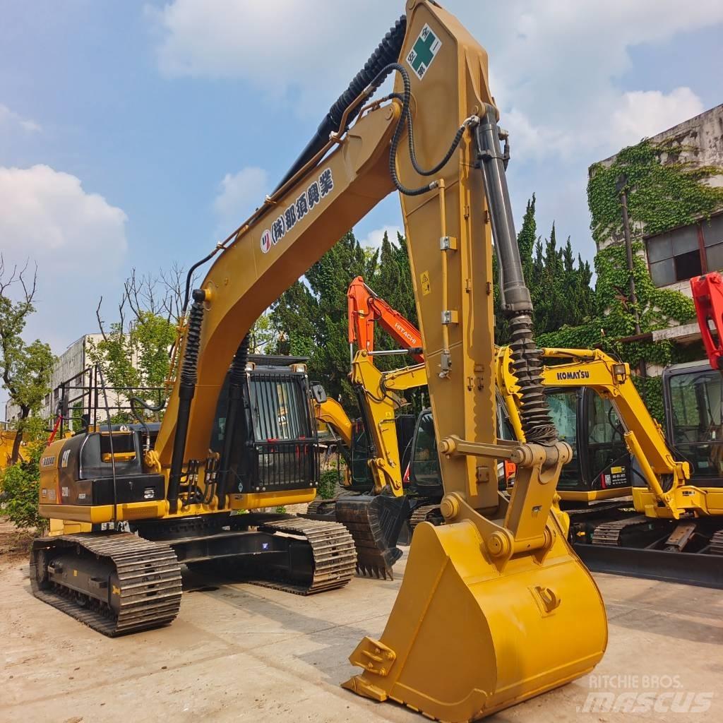 CAT 320D Гусеничні екскаватори