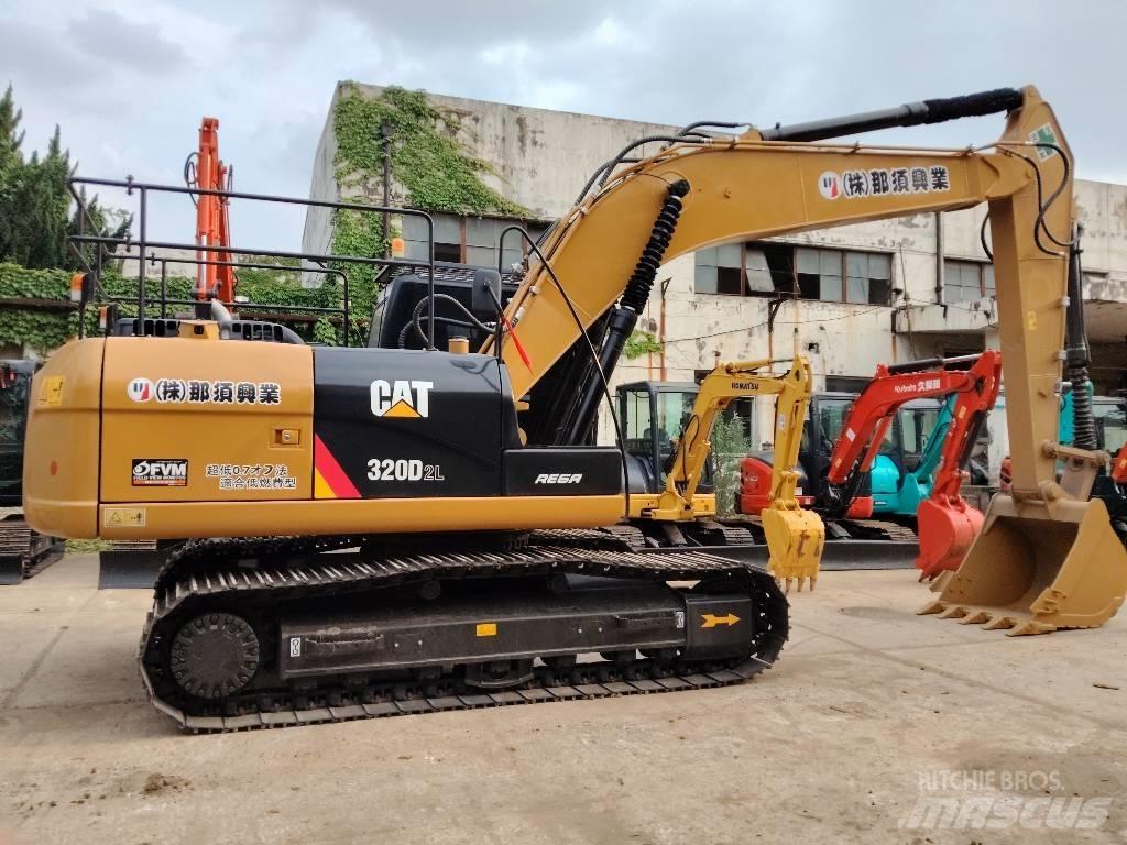 CAT 320D Гусеничні екскаватори
