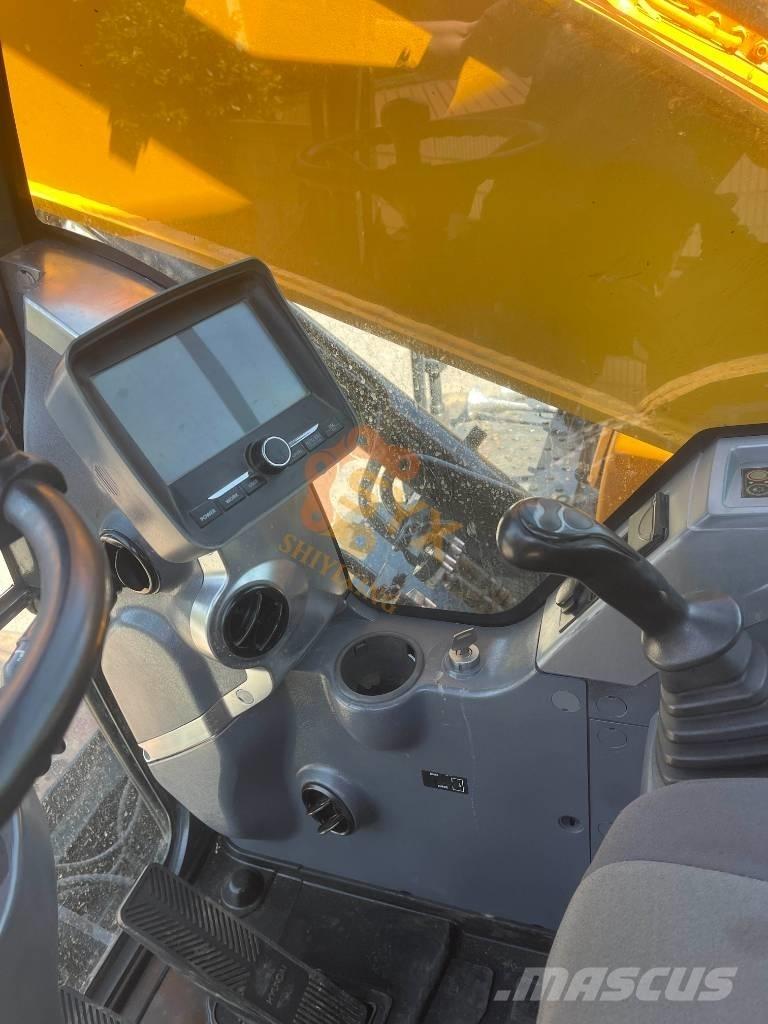 Hyundai 210W-9 Колісні екскаватори