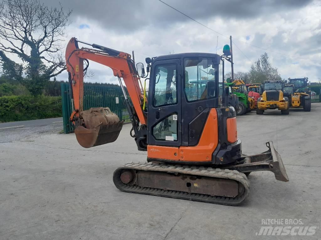 Hitachi ZX 40 Міні-екскаватори < 7т