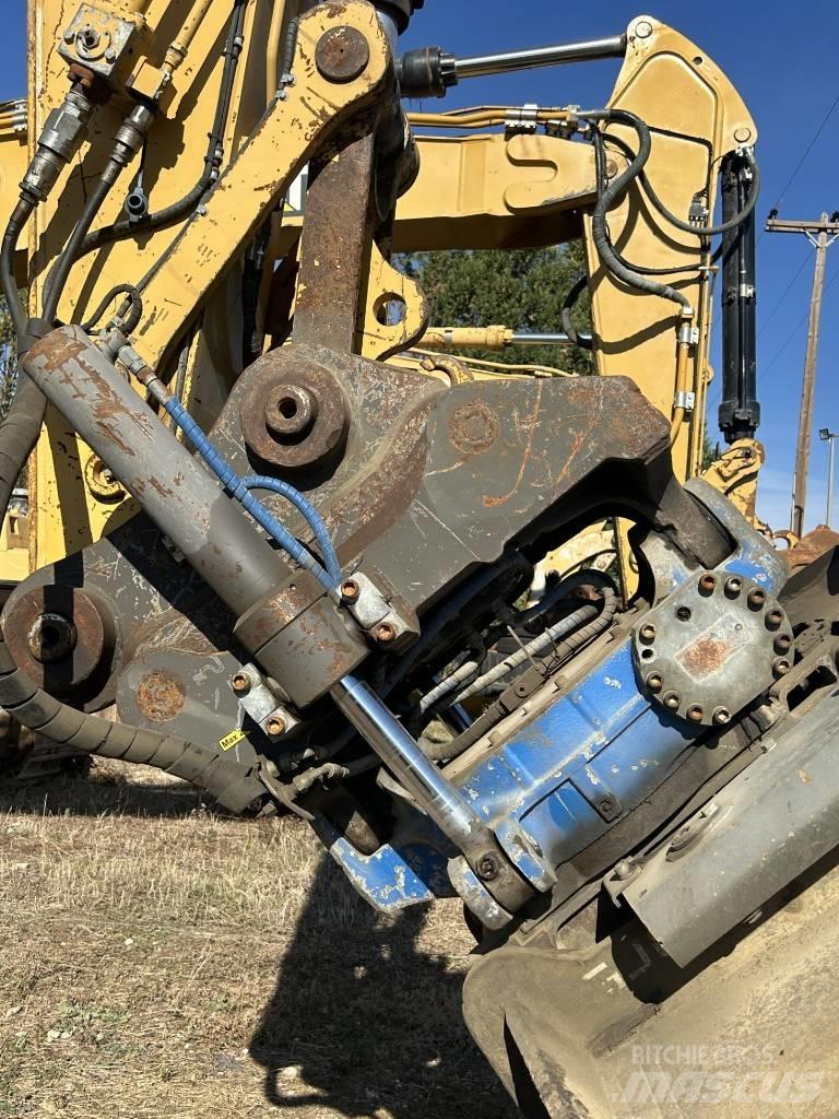 CAT 323 EL Гусеничні екскаватори