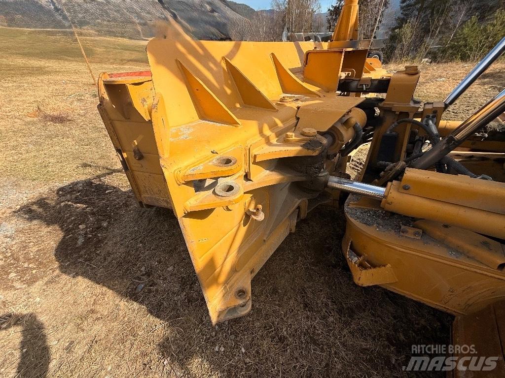 CAT D 6 T LGP Гусеничні бульдозери