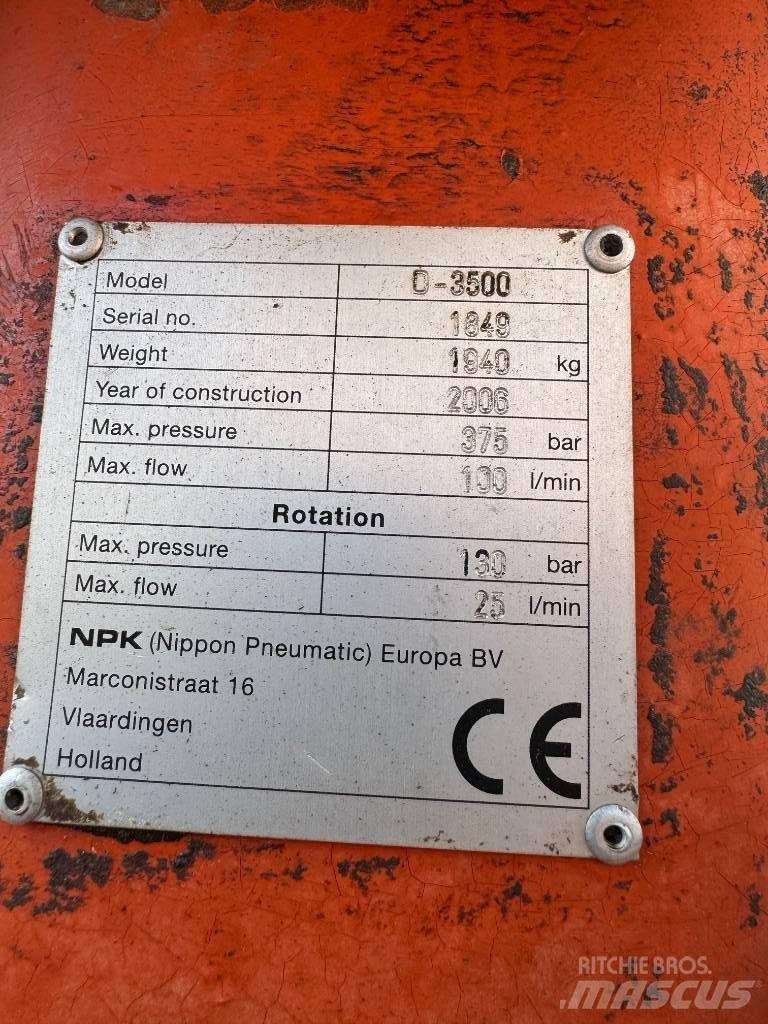 NPK D 3500 Грейфери