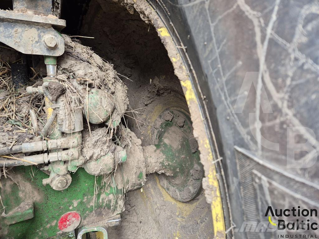 John Deere 6210 R Трактори