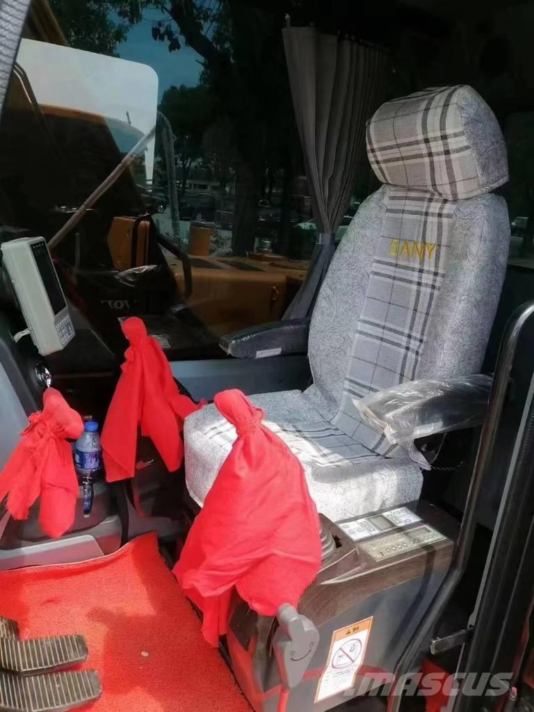 Sany SY 135 C Гусеничні екскаватори