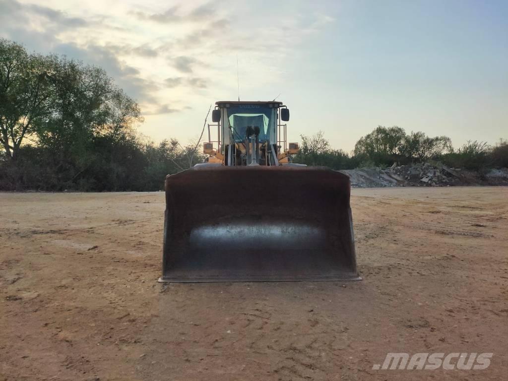 Volvo L 110 G Гусеничні вантажники
